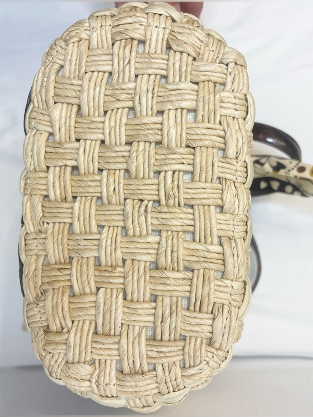 Brighton “Lyric “ Woven Straw Tote with Dark Brown Leather Trim and Heart Charm - Picture 6 of 13